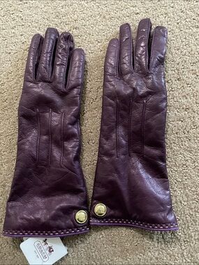 Women's Coach Leather Gloves in Aubergine